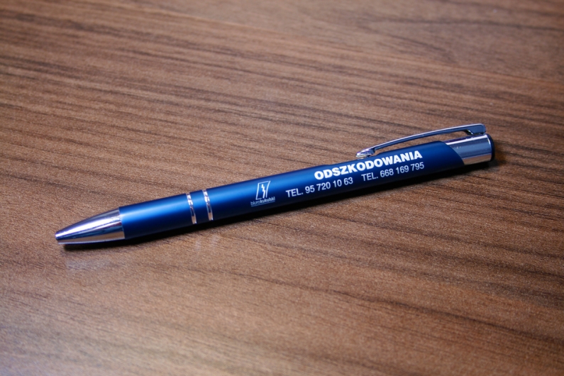 Metalowy długopis z grawerem